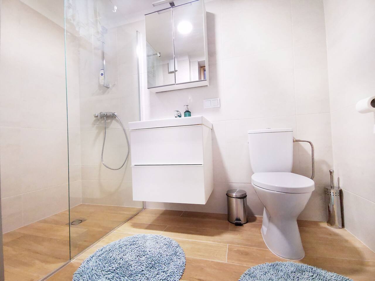 Bathroom Image